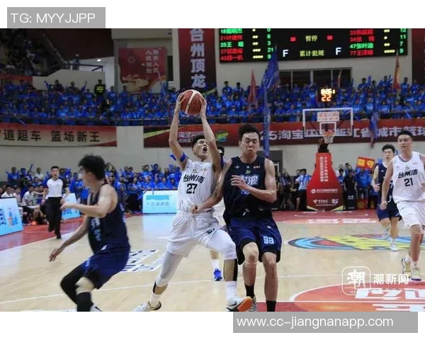 加尔扎强调快节奏与专注并重打造聪明拼抢积极的篮球风格 加尔扎强调快节奏与专注并重打造聪明拼抢积极的篮球风格