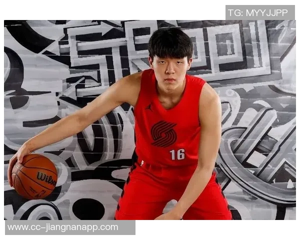 媒体人分析杨瀚森表现：提升速度与对抗能力控制犯规成关键