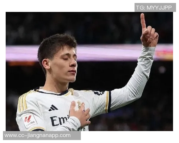 居莱尔助攻姆巴佩四次领跑西甲助攻榜展现默契配合 居莱尔助攻姆巴佩四次领跑西甲助攻榜展现默契配合