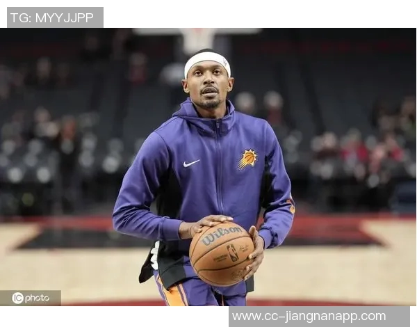 比尔首次参与队内对抗训练状态良好期待揭幕战表现 比尔首次参与队内对抗训练状态良好期待揭幕战表现