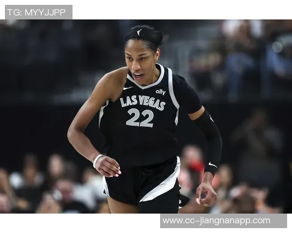 阿贾创WNBA历史新纪录连续比赛至少得25分3断3帽令人惊叹