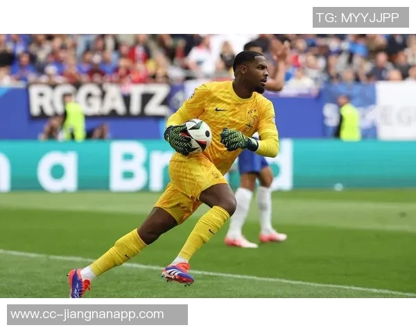 拉比奥特抢答迈尼昂对米兰的留队愿望引发关注