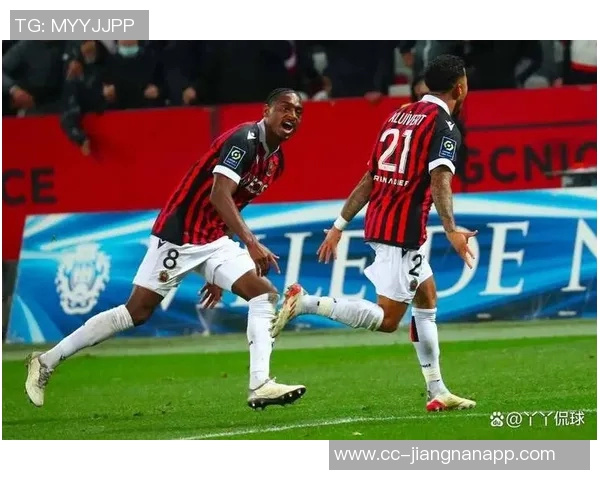 尼斯足球俱乐部宣布主教练海斯离任新帅克劳德普埃尔接任至赛季结束